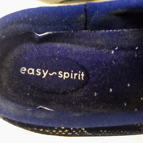 Easy Spirit 'Travel Tone' Slip on Athletic Shoes - Picture 4 of 5